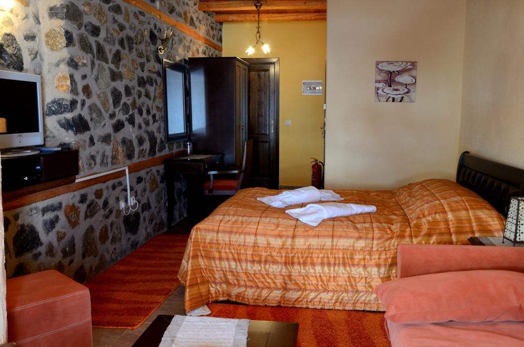 To Spitiko Otel Agios Athanasios  Dış mekan fotoğraf